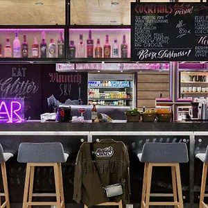 Moxy Ostbahnhof 3* Munich